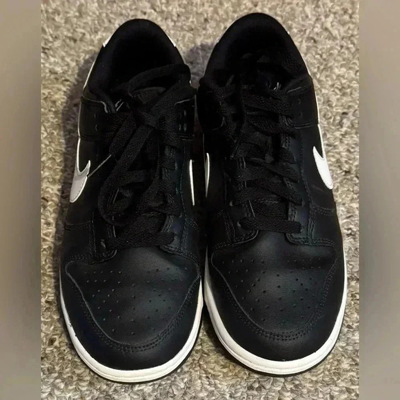 Nike Dunk Low Black Panda Retro Shoes - Picture 2 of 5